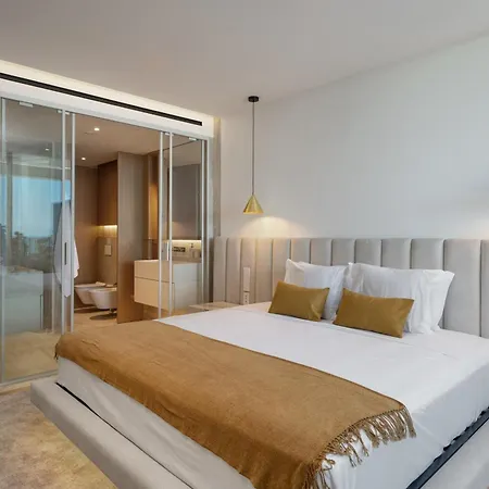 Lyra Lux Penthouse By Lovelystay