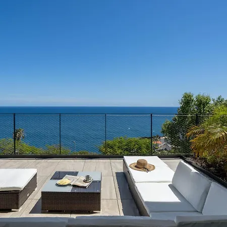 Lyra Lux Penthouse By Lovelystay *