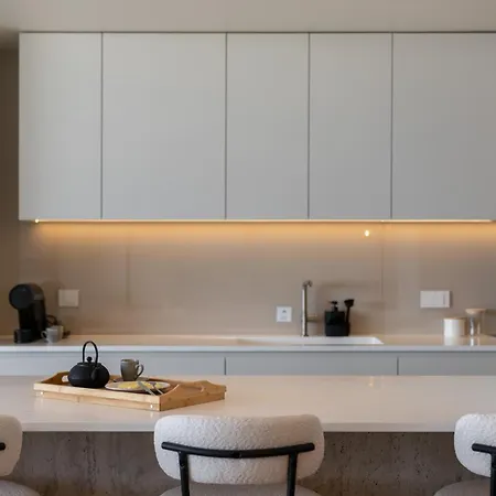 Lyra Lux Penthouse By Lovelystay Apartment