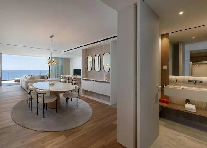 Lyra Lux Penthouse By Lovelystay *