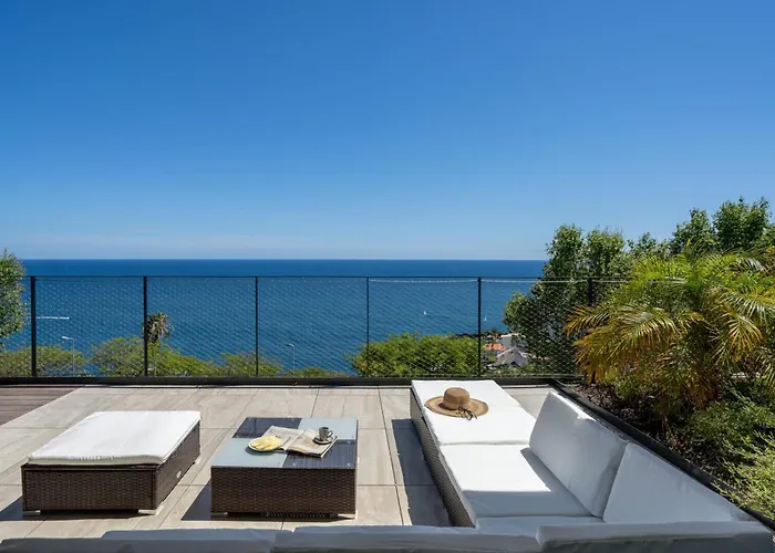 Lyra Lux Penthouse By Lovelystay *